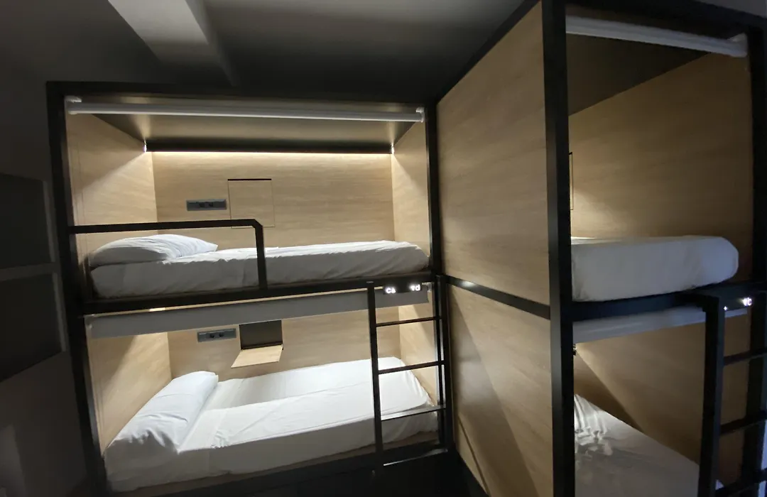 Madvibes Hostel Gran Via-1